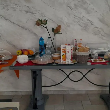 Rio Aosta-servizi Di ゲストハウス