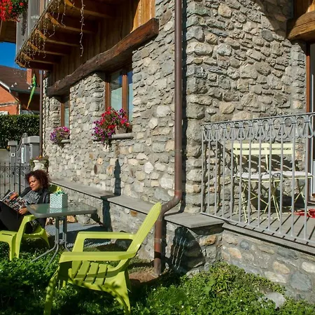 Pensionat Rio Aosta-servizi Di 2*